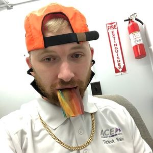 Meet your Posher, Hurry